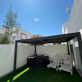 Moradia t2 com Jacuzzi, hotel in Aldeia do Mato