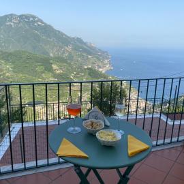 Ravello Rooms apartment, хотел в Равело