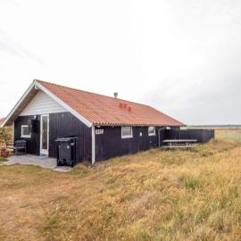 6 person holiday home in Harboøre, hotel a Harboør