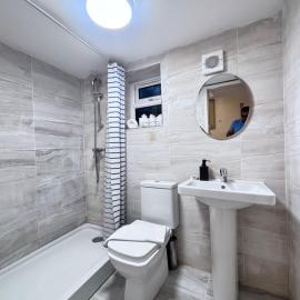 2BR Comfortable Property in High Wycombe MR