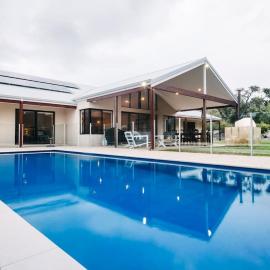 Blue Wren - Secluded Bushland Retreat with Pool