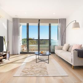 North-Facing Apartment with Telstra Tower Views - Hosted by Canstay