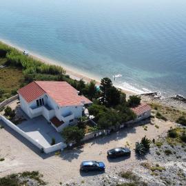 Stunning Apartment In Smokvica, hotel in Smokvica
