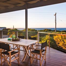 Grace - Stunning Oceanview Escape on Cowaramup Bay, hotell sihtkohas Gracetown