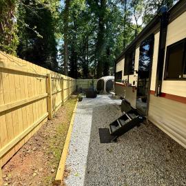 Rest Up Retreat-New Lux RV-Private-6Flags-Fire Pit-Hammock-Atlanta, hotel in Atlanta