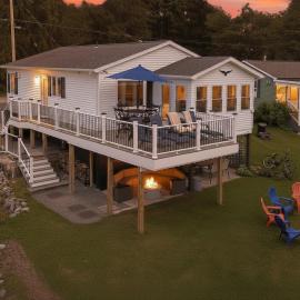5 min to Colgate, Sleeps 8, Game Room, Sauna, hotel di Hamilton