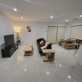 Summit Haven - Cozy Home in Wellard near Train Station , Kwinana & Rockingham Beach, hotel u gradu Wellard