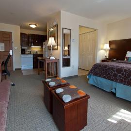 Staybridge Suites East Stroudsburg - Poconos by IHG, hotel u gradu 'East Stroudsburg'