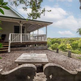 Hillview - Spacious Bushland Haven with Scenic Views, hotel em Yallingup
