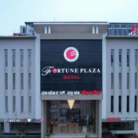 Fortune Plaza Hotel، فندق في أودوبي
