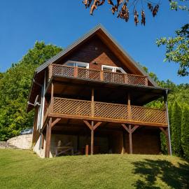 Holiday Home Alen - Una National Park Retreat - with Garden & Terrace
