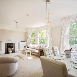 Large Victorian Apartment With High Speed Wifi 350mbps