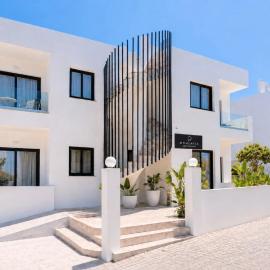 Domenica Apartments