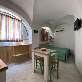 tiny home, hotel sa Acqui Terme