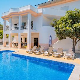 Villa Nespereira - Escapadinha com piscina aquecível e BBQ - Albufeira