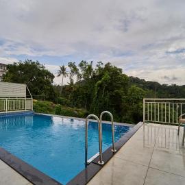 Treebo Belita Resort Munnar With Infinity Pool, hotel v destinácii Anachal