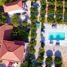 Ktima Klimentini, hotel v destinaci Vivari