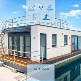 Floatinghouse Seensucht - LP14, hotel v destinaci Vetschau