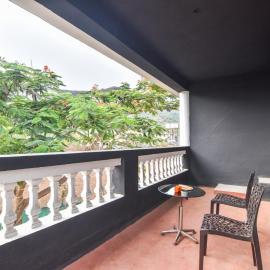 II BLACK JAGUAR II 3BHK II AC II PRIVATE POOL Il, viešbutis mieste Lonavala