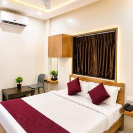 Swaroop Lodge, hotel i Pune