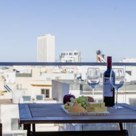 St Julians`s Charm Apartments, hotel in Is-Swieqi