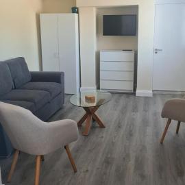 Rural County Sligo Studio Sleeps 2 with Parking