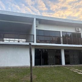 Ponto de Ouro, hotell i Lopes