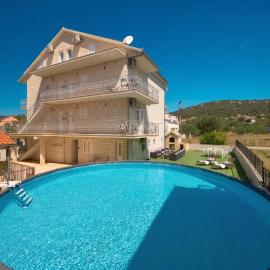 Sun Spalato Mastrinka, hotel din Vinišće