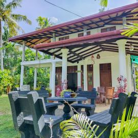Peaceful Homestay Midigama