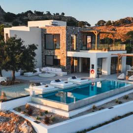 Aethra Villa - Infinity Pool & Panoramic Sea View, hotel en Pefki