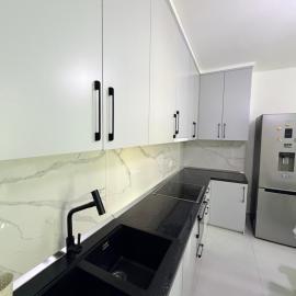 Luxurious seaside apartment