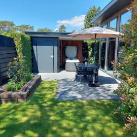 Comfort bungalow 02 met jacuzzi, hotel u gradu Puten