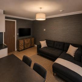 The Village Apartment, Free Parking & Fast Wi-Fi