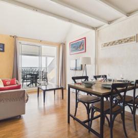 Balcon vue mer & piscine - appartement pour 2, hotelli kohteessa Le Croisic