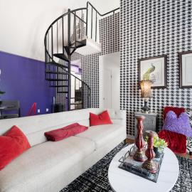 Stylish 3BR Loft in Austin with Balcony for 8