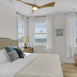 Beach Dreams Lookout View: Surf City şehrinde bir otel
