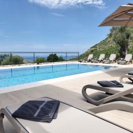 Villa Adria Heights, hotell sihtkohas Pečurice