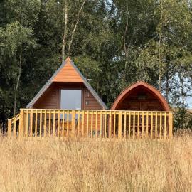 Hill View Glamping Hut, hotelli kohteessa Tregaron