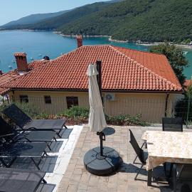 Apartments Zahtila - Berto, hotel a Rabac