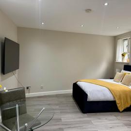 NEW Studio Apartment in City Centre!