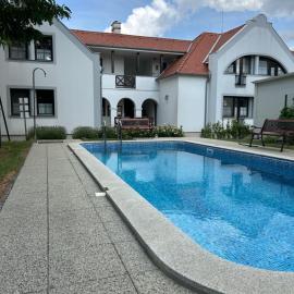 Szanyi Vendégház, hotel u gradu Hegykő