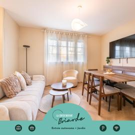 Chez papa - 3 lits - Confortable & spacieux, khách sạn ở La Ferté-Gaucher