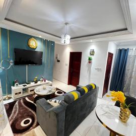 Studio Élégance Divine Douala Logpom โรงแรมในBonamoussadi