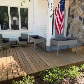 Neighborhood home - 10 min walk to the beach, Pets, Fenced yard, hotel in Oak Island
