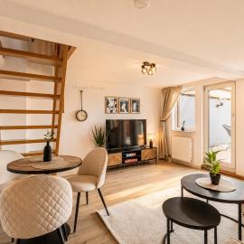 Moderne Maisonette-Wohnung in Friedberg nahe Frankfurt, Balkon, Zentral, Voll ausgestattet, hotel en Friedberg