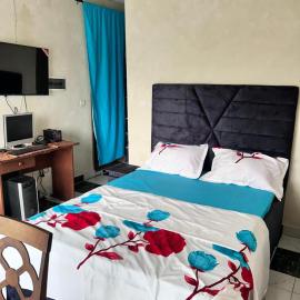 Meublés chez Magelya, Hotel in Jaunde