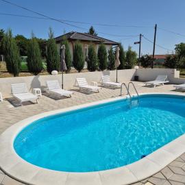 Pećinska Vila, hotel in Kragujevac