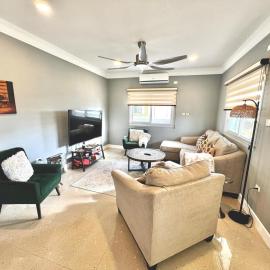 Gold Sun Villa, hotel in Saint Annʼs Bay