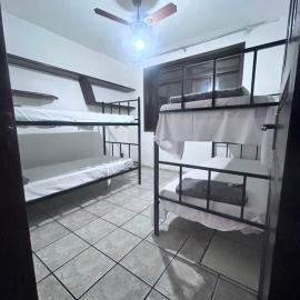 Casa no centro para 18 pessoas, hotel a Joinville