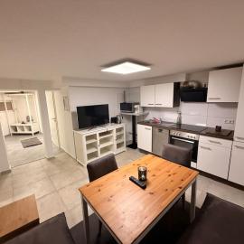 Schicke Souterrain Wohnung in Remseck - nahe STGT
